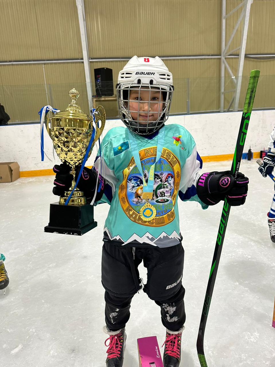 Әуезова ауданы әкімінің аудандық кубогында өткен аудандық шайбалы хоккей сайысы